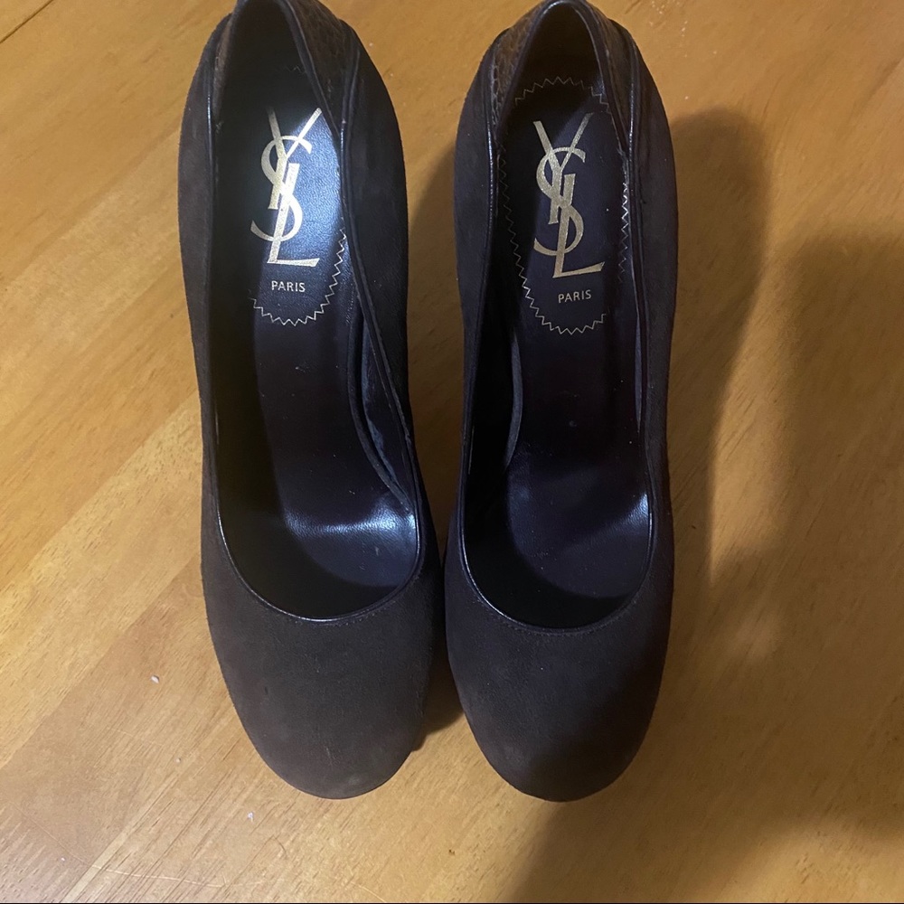 Yves Saint Laurent Brown Suede Heels Size 7.